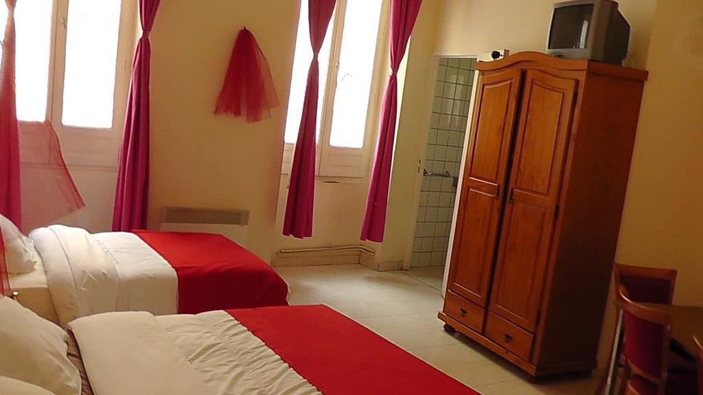 Hotel De La Renaissance 3*
